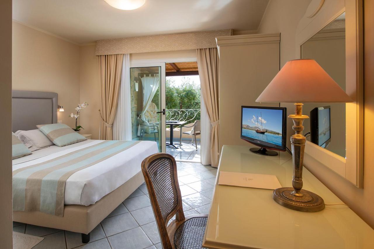 Boutique Hotel Su Sergenti Villasimius Esterno foto